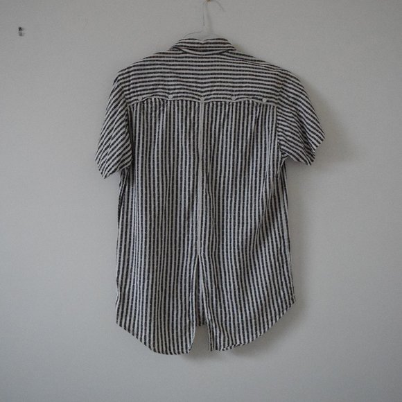 KIIAZANA Vintage Cotton Fine Woven Pinstripe T-shirt | Size S - Picture 3 of 7